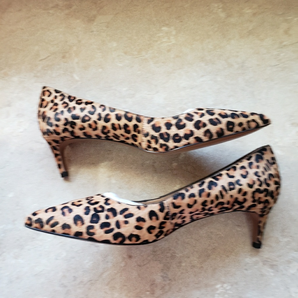 Banana Republic leopard print kitten heels NIB